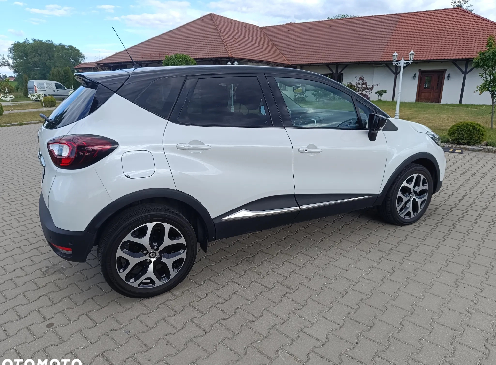 Renault Captur cena 58900 przebieg: 53000, rok produkcji 2020 z Paczków małe 704